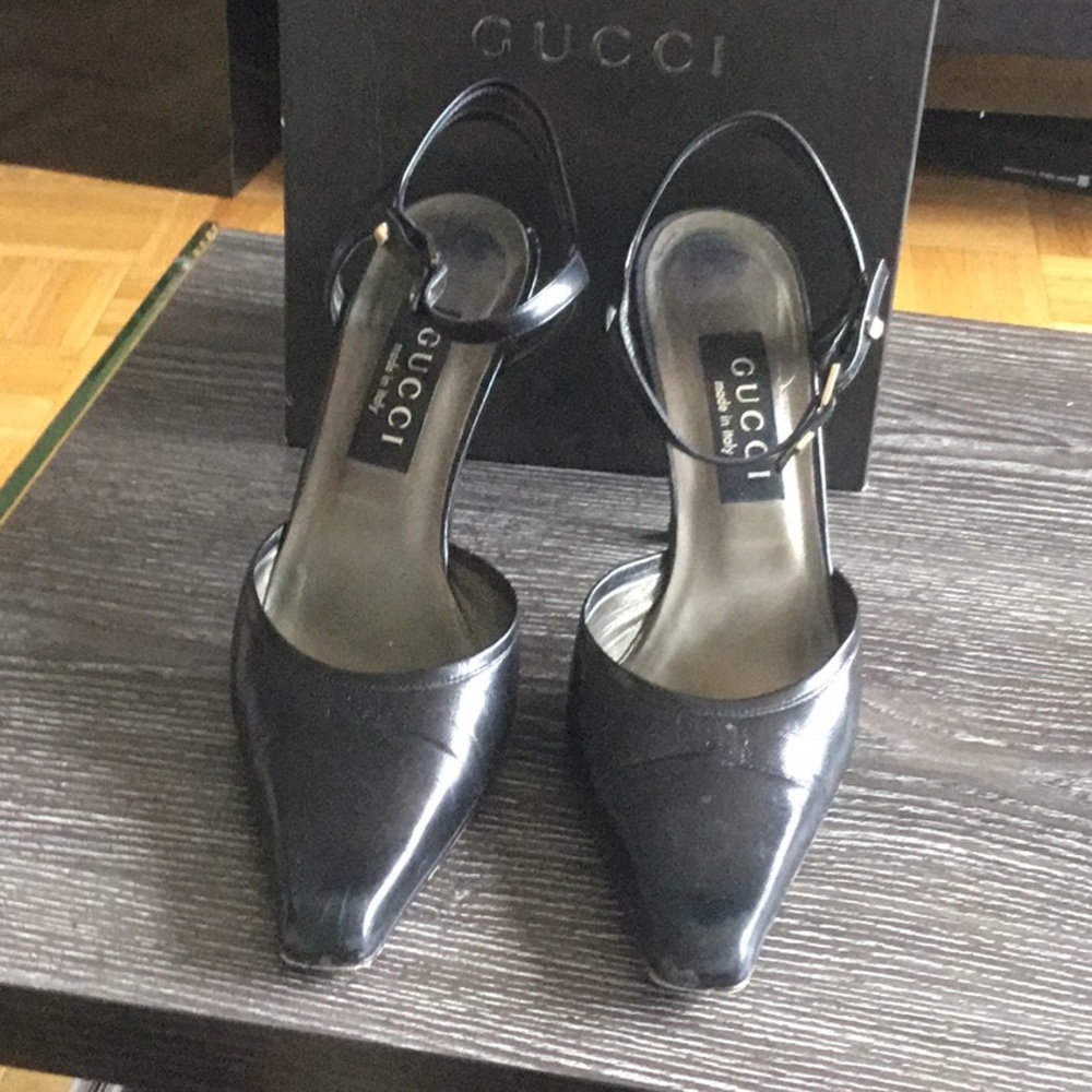 GUCCI BLACK PUMPS